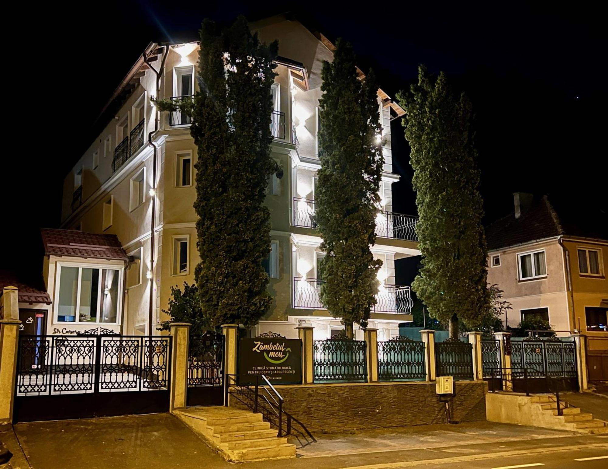 Prestige Aparthotel Brasov Exterior photo